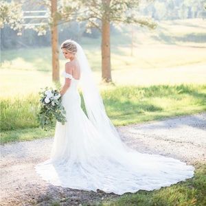 Size 8 Martina Liana Wedding Gown